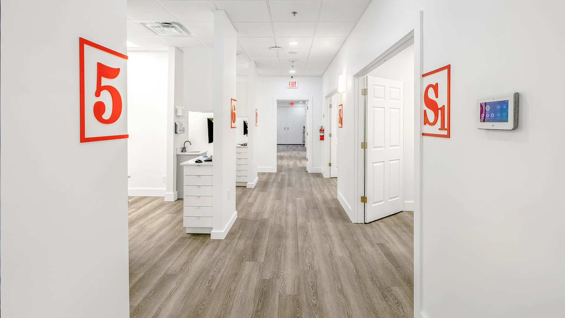 Clear Aligners vs. Traditional Braces: Which Is Right for You?